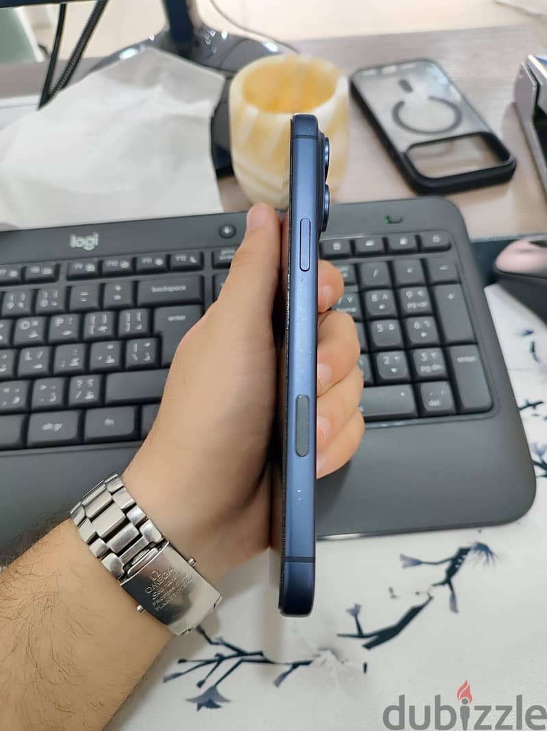 Apple - iPhone 17 Pro Max 2