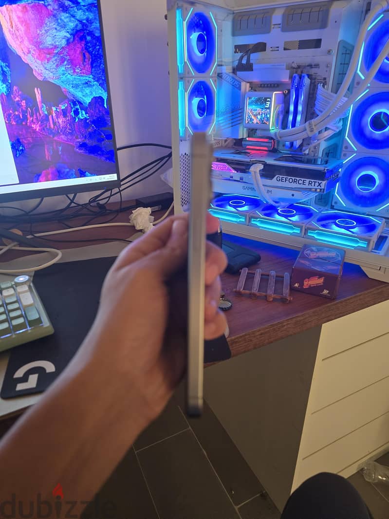Apple - iPhone 15 Pro Max 2