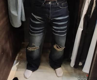 بنطلون جينز آخر قطعه