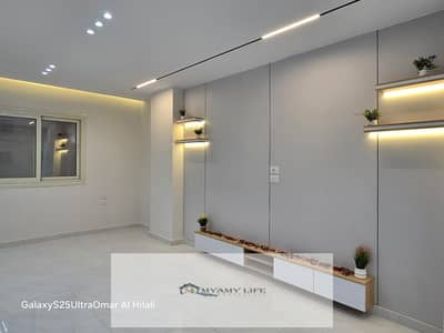 فيو مفتوح على فيلا خاصه للبيع - شقة 130 متر تحميل قديم جانبيه بدون مناور غير مجروحه نهائيا