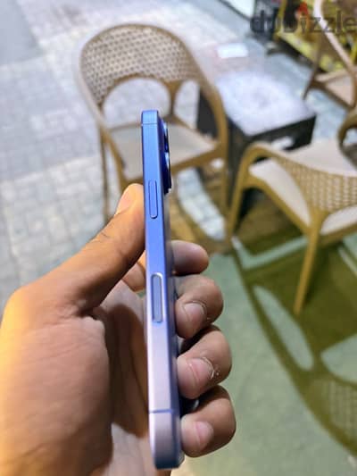 آبل - آيفون 16