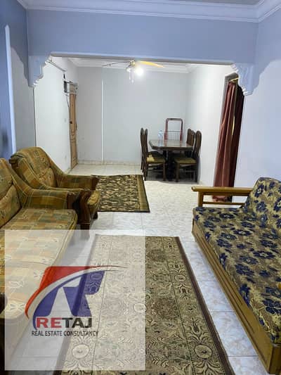 شقه للايجار مفروش 90 م قريب من شارع مصطفي النحاس بجوار عمارات الرقابة الاداريه