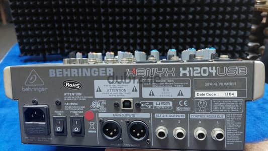 مكسر صوت Behringer Xenyx X1204USB