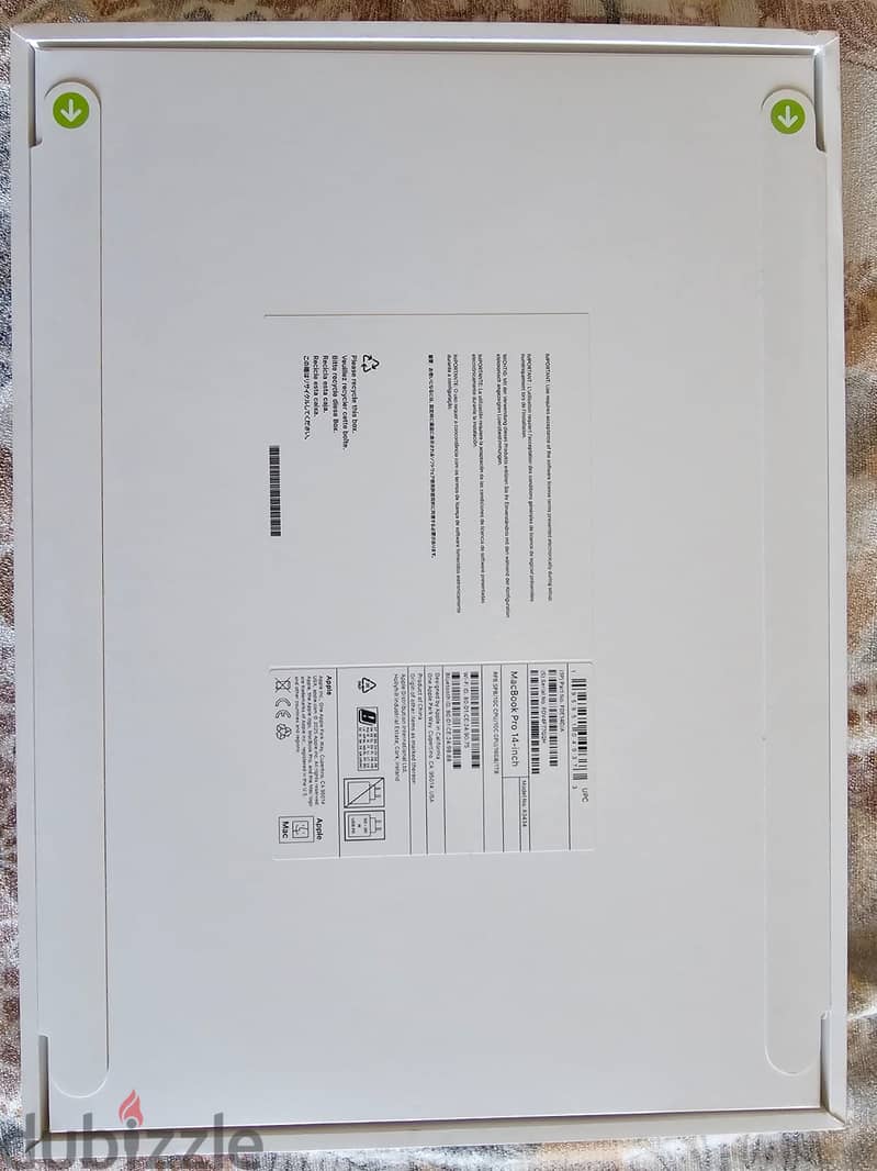 Apple MacBook Pro M5 NEW 1