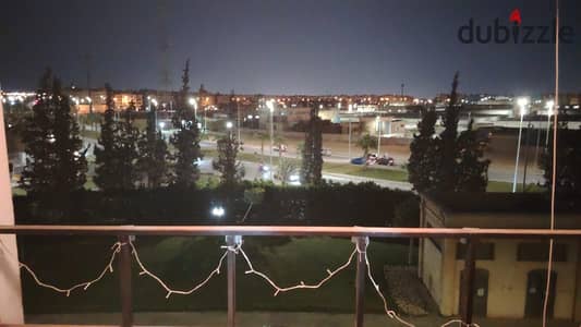 Apartment for rent in Beverly Hills Compound – Sheikh Zayed – Kitchen and water heaters included.