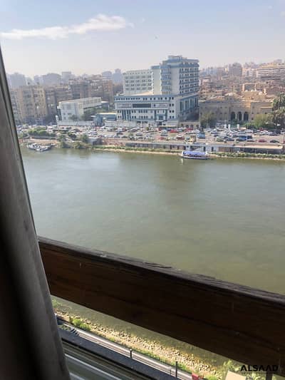 شقة للبيع في الزمالك – شارع الجبلاية - علي النيل مباشر