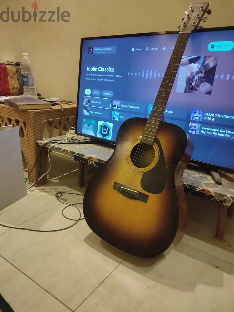 Guitare YAMAHA F310 3