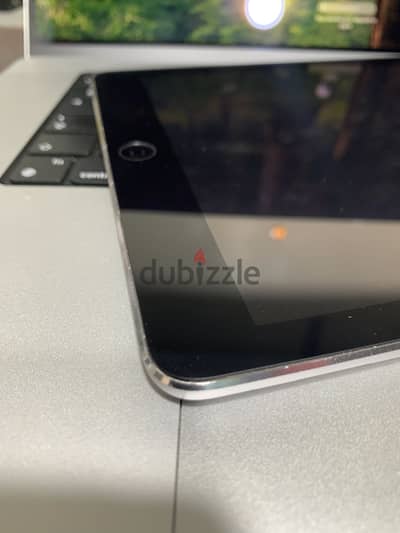 iPad Air  one (Wi-Fi + Cellular)