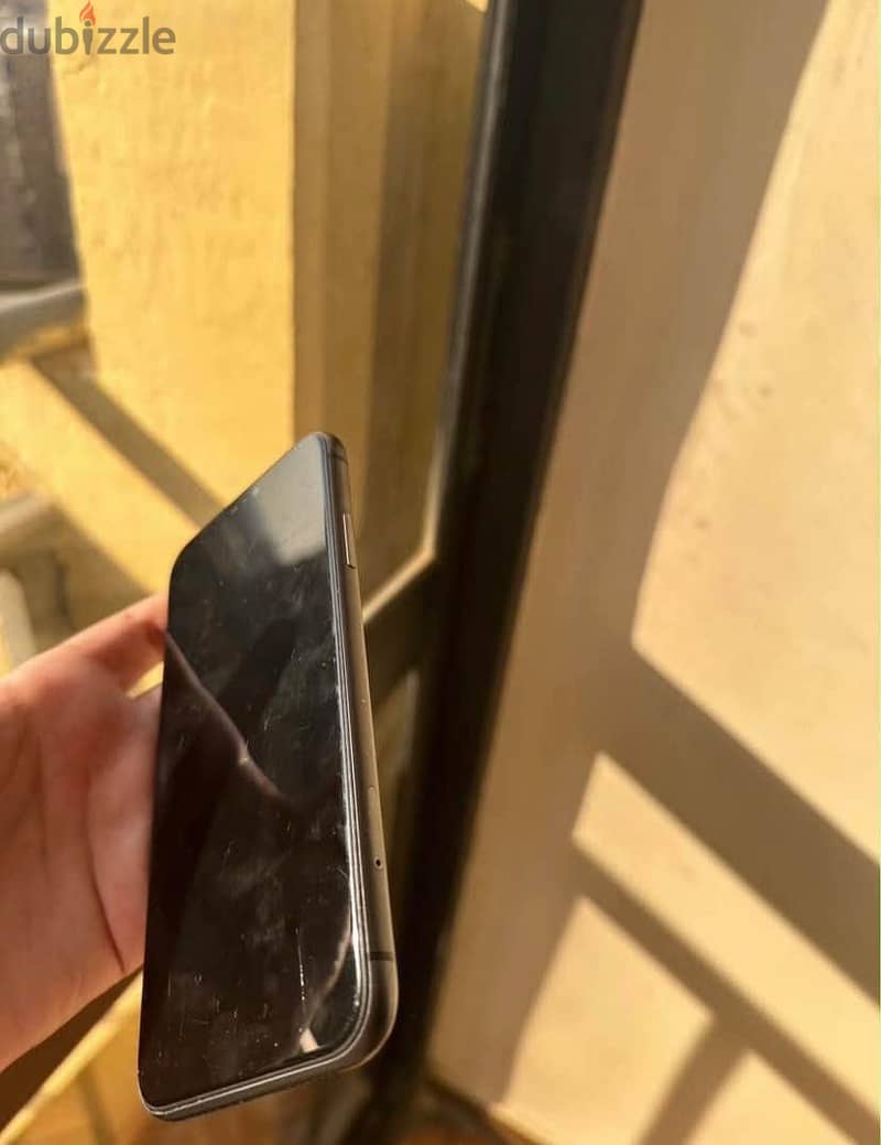 Apple - iPhone 11 2