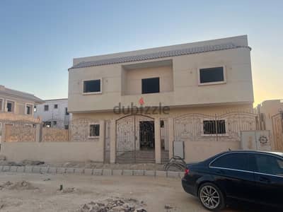 فيلا ستاند ألون للبيع بسعر شقة في أكتوبر | 540م مباني + خلف مول مصر