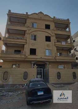 =============شقه 190 متر الدور الثاني ثلاث غرف واثنين حمام واجهه امامي على الشارع قريبه من جامعه ومن مول افينيو وكل الخدمات نص تشطيب استلام ف. . . . . . . . .