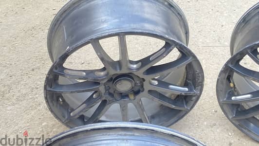 جنط 17 4 مسمار ب اتنين ابعاد 7 ونص بوصه