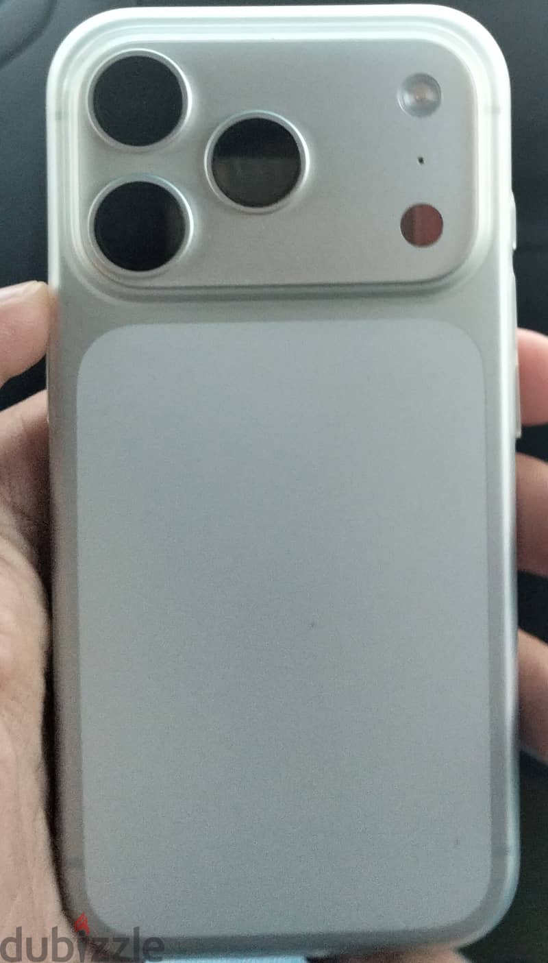 Iphone 17 pro 4
