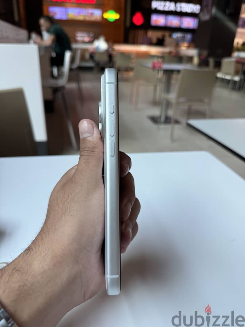 Apple - iPhone 17 Pro Max 1