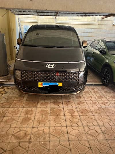 هيونداي ستاريا 2025