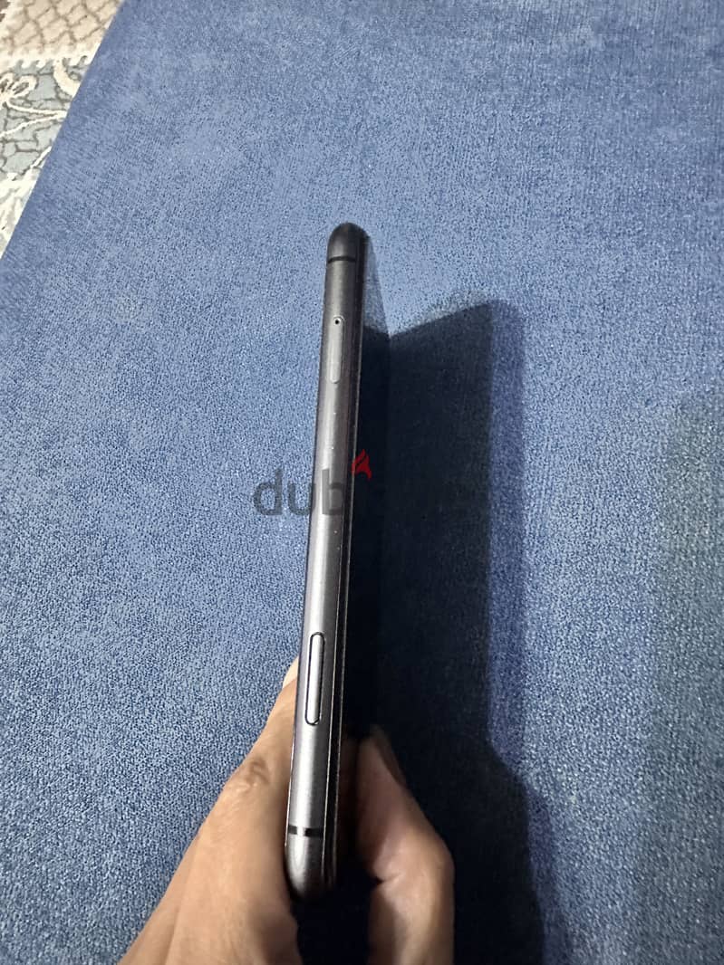 Apple - iPhone 11 1