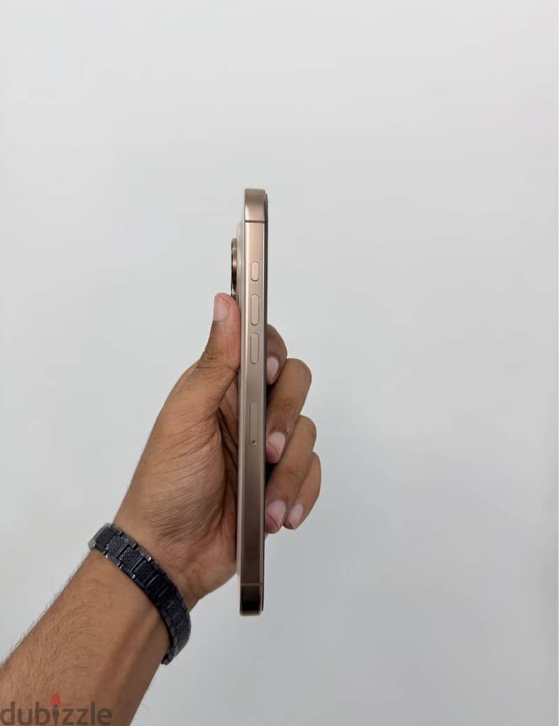 Apple - iPhone 16 Pro Max 2