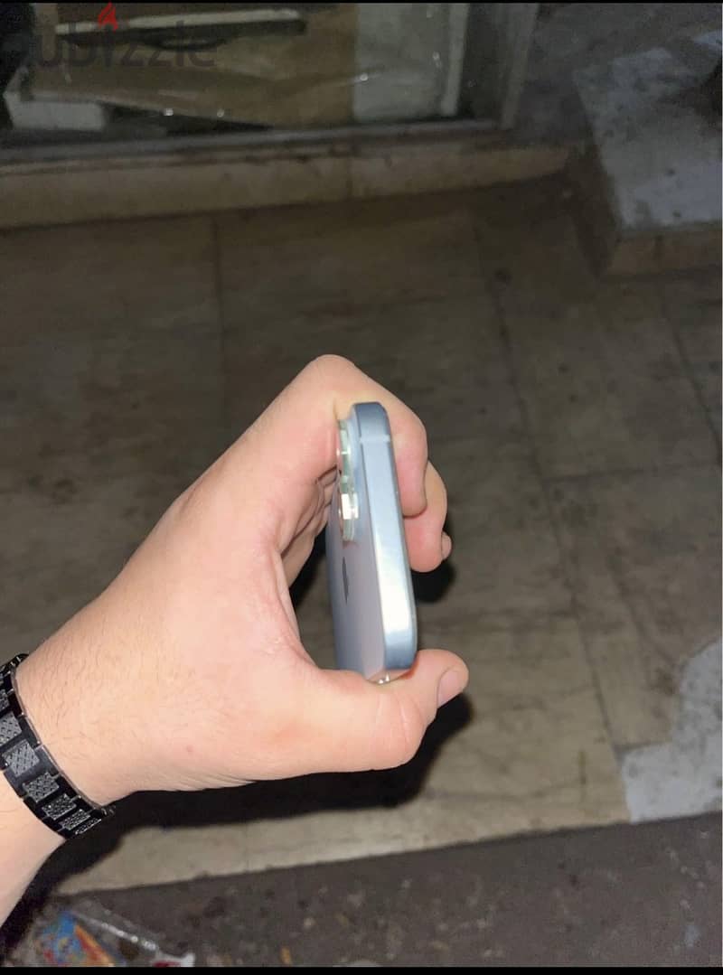 Apple - iPhone 15 1