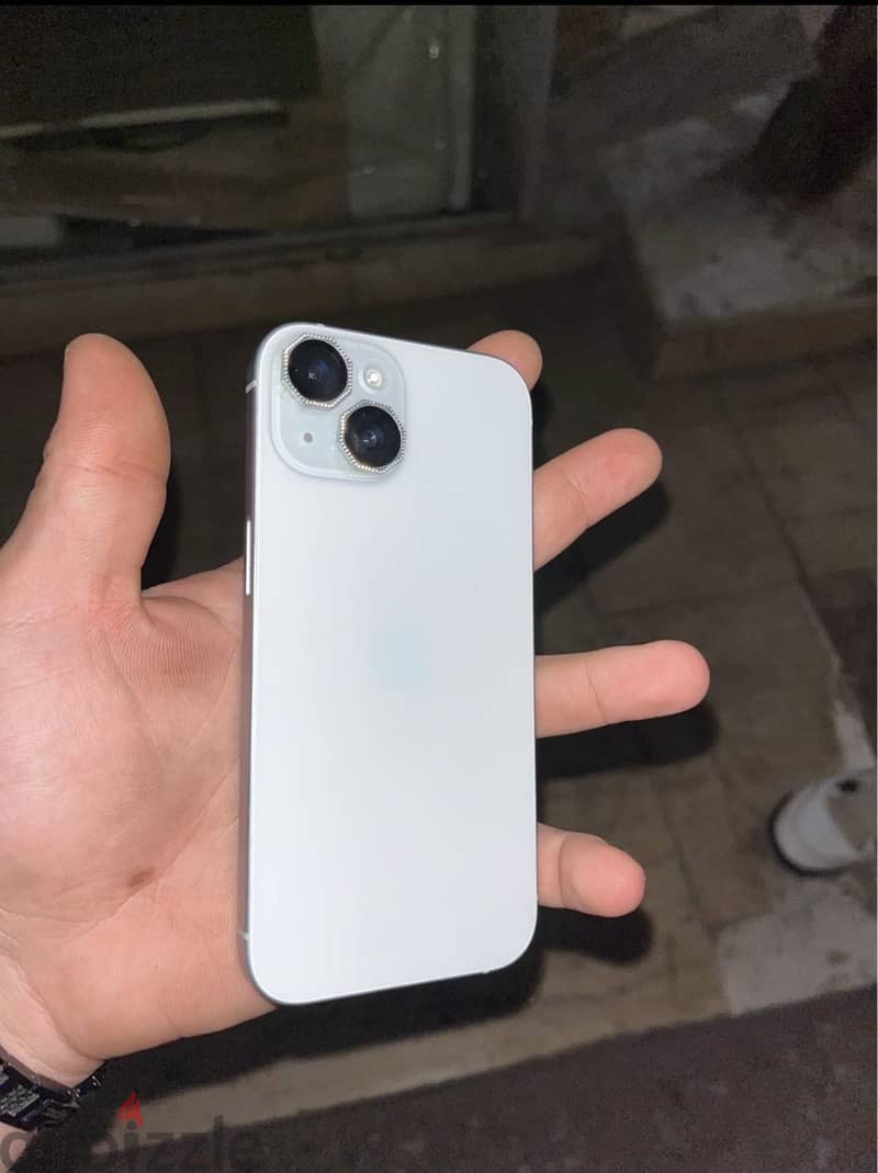 Apple - iPhone 15 2