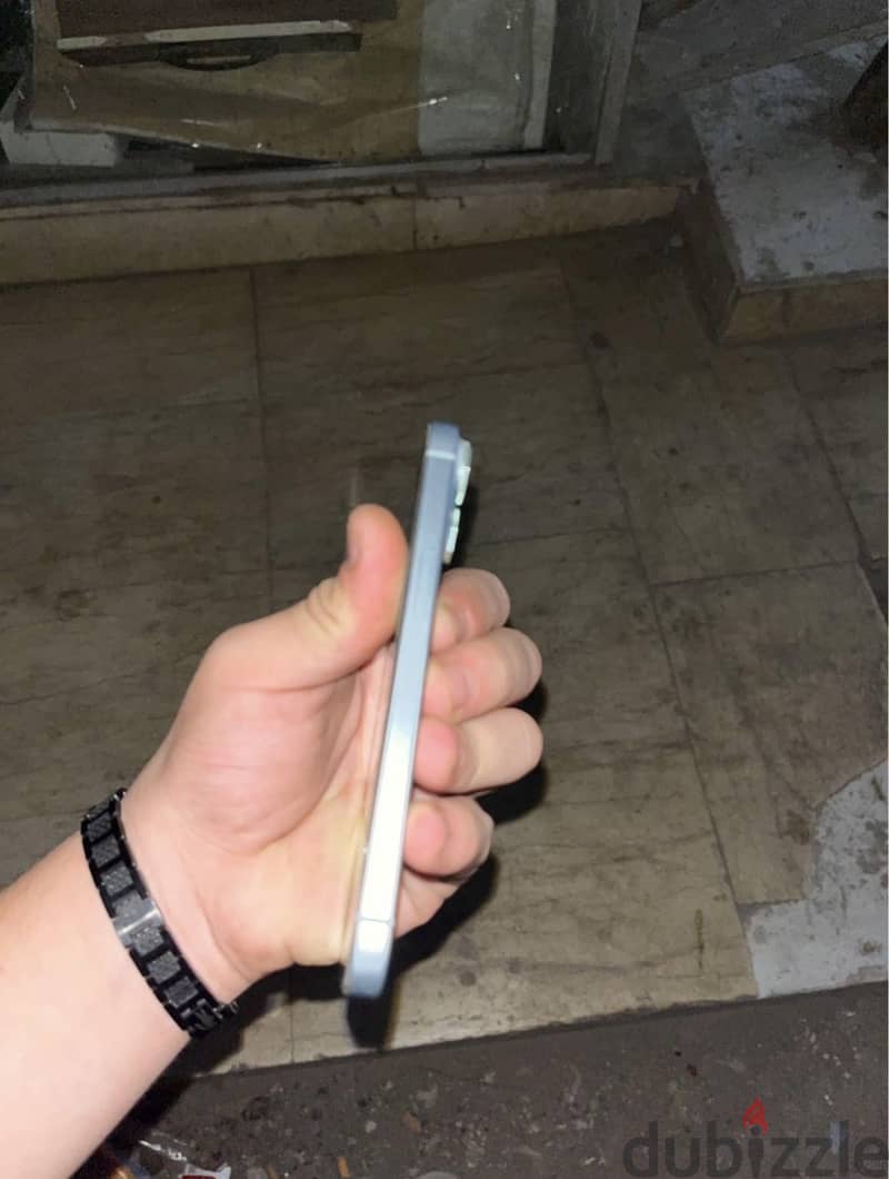 Apple - iPhone 15 4