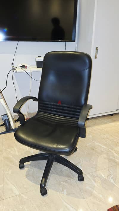 Black Ikea desk chair