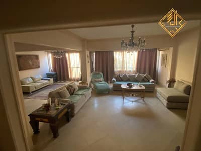  شقة مفروشة للإيجار بالدقي 180م – 3 غرف و3 حمامات وتكييف كامل بسعر مغري