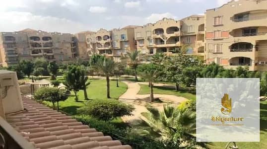 Ground-floor apartment with a garden for sale in South Investors, Fifth Settlement. Ultra-super-lux finish, never lived in, immediate delivery, and a