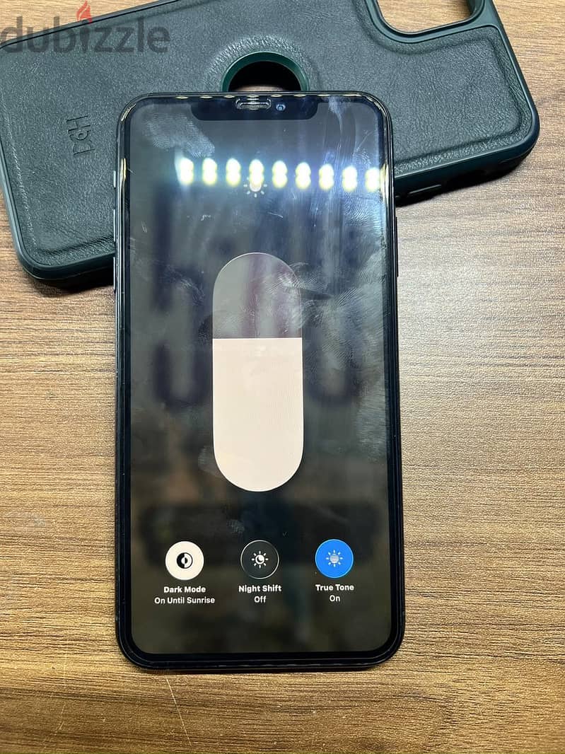 Apple - iPhone 11 Pro Max 4