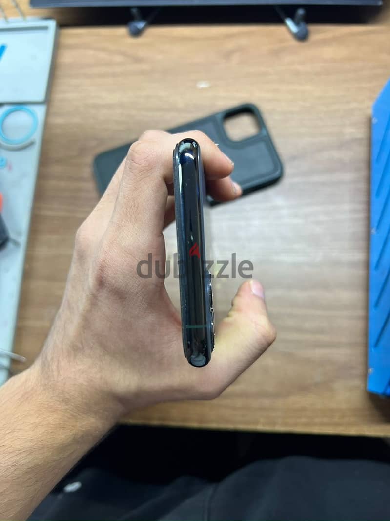 Apple - iPhone 11 Pro Max 8
