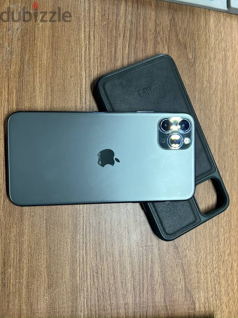Apple - iPhone 11 Pro Max 11