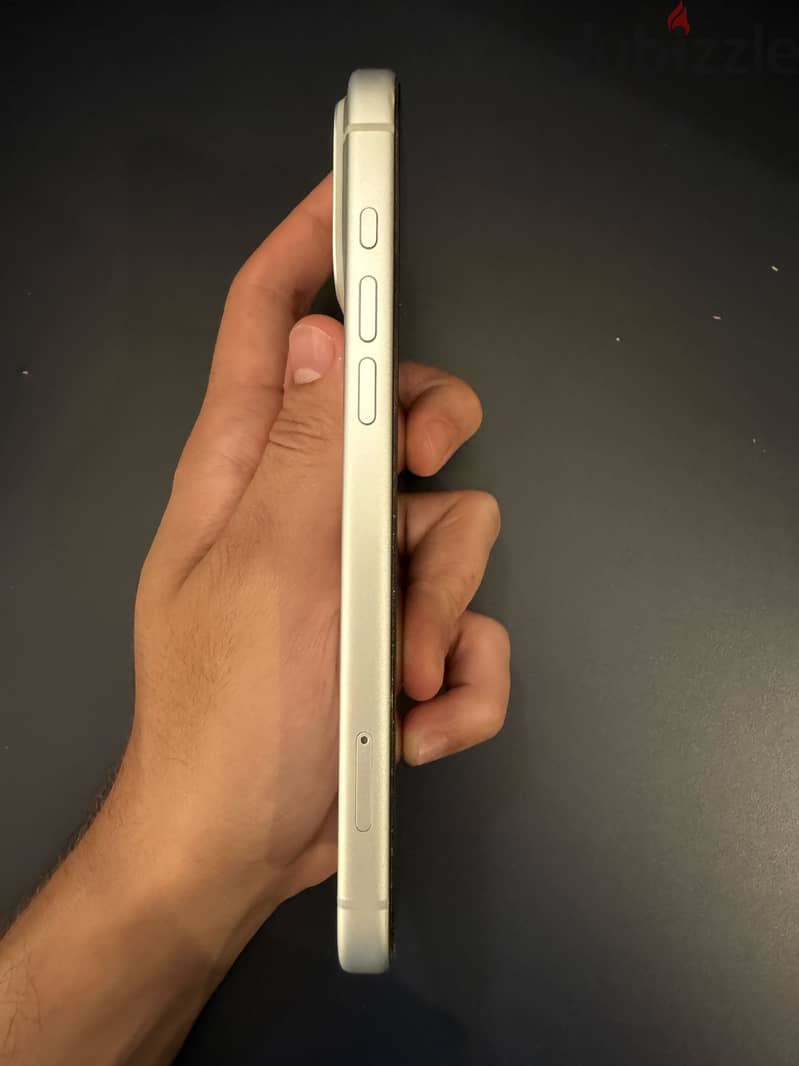 Apple - iPhone 17 Pro Max 3