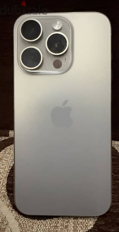 Apple - iPhone 15 Pro - 256 gb