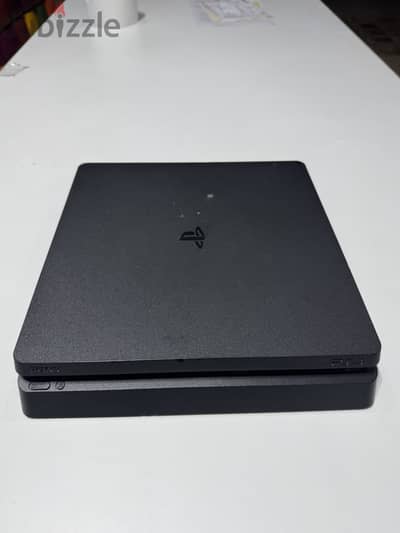 Ps4 Slim + 4 Controllers