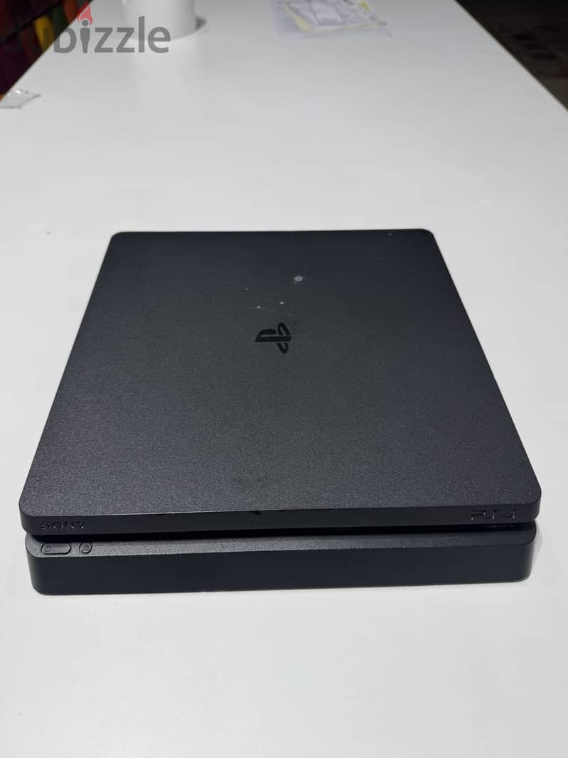 Ps4 Slim + 4 Controllers 2