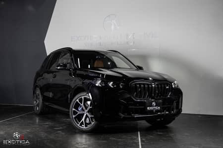 BMW X5 M60i  2025