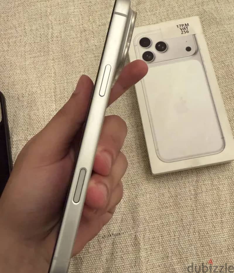 Apple - iPhone 17 Pro Max 6