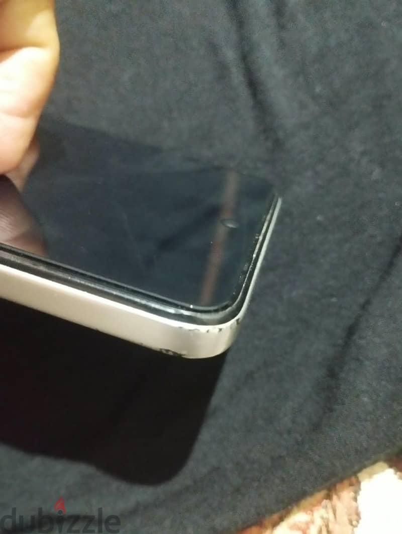 INFINIX HOT60i4G 8