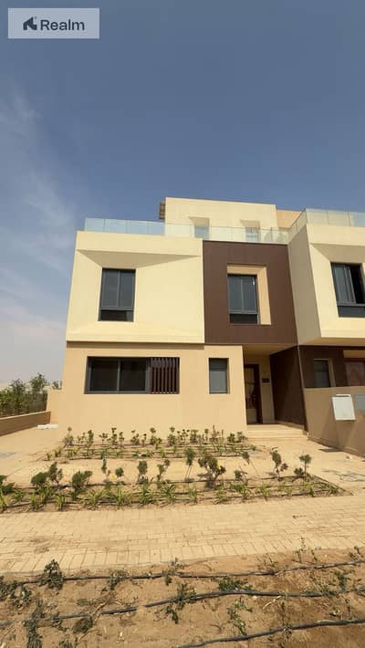 Exclusive offer in Vye_Town house Ready To Move Down Payment 10% equel installments 10 years