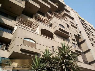 Apartment for Sale in Sarayat El Maadi – Street 9 | 285 sqm | Open Square View | 3 Bedrooms | Semi-Finished