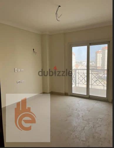 Residential apartment directly on the tram 100m
