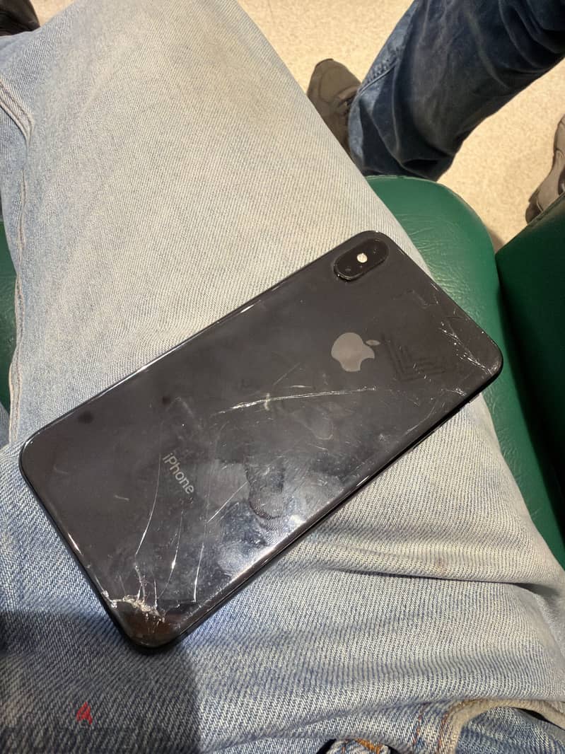 Apple - iPhone XS Max 2