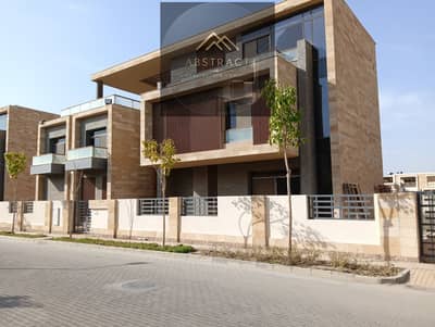 35% Discount! Ready-to-Move, Fully Finished Villa for Sale in Taj City, near the Airport, Mirage City, Madinaty, Al Rehab, New Cairo & La Vista.
