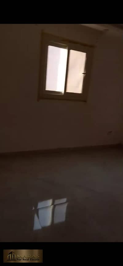 Apartment for Sale in Zahraa El Maadi Near Strip Mall | 100 sqm Net | 3 Bedrooms | Super Lux | Elevator