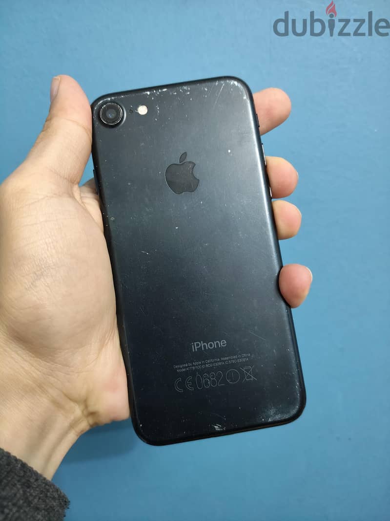 Apple - iPhone 7 1