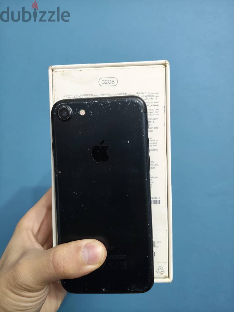 Apple - iPhone 7 5