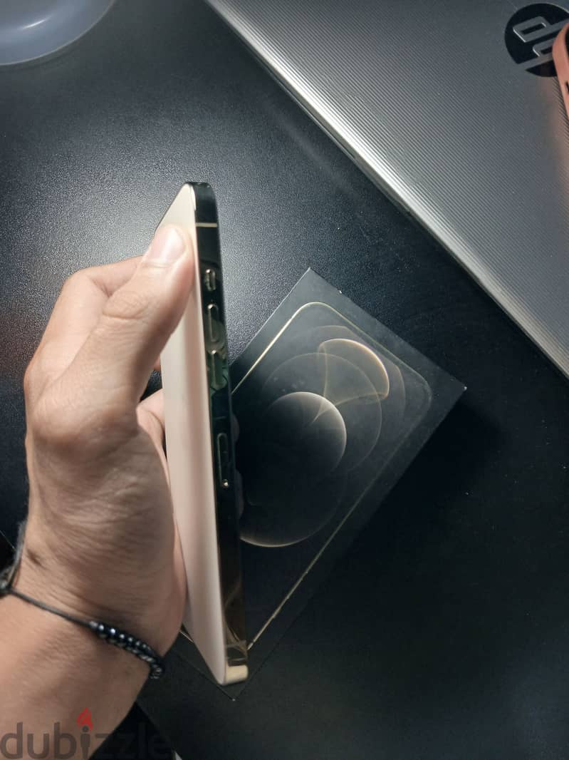 iPhone 12 Pro Max with box 86% 5