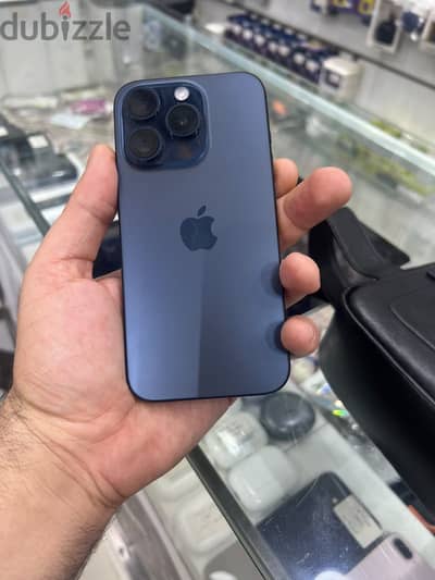 آبل - آيفون 15 برو