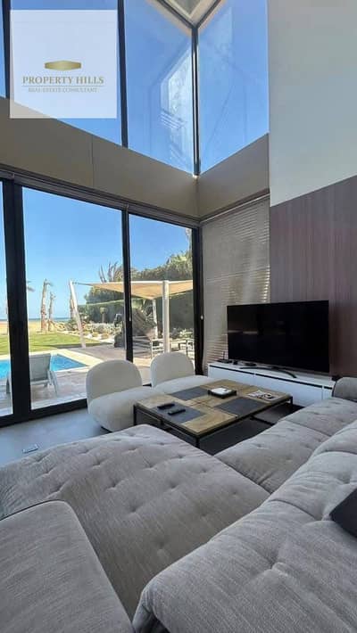 Fully finished Villa for Sale in the North Coast looking over the sea and 5 minutes from Swan Lake in a prime and price is negotaible with best discount    Built-up Area: 200 sqm Fully Finished with modern finishing  Practical Layout with Comfortable Livi