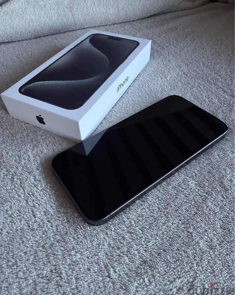 Apple - iPhone 15 Pro Max 2