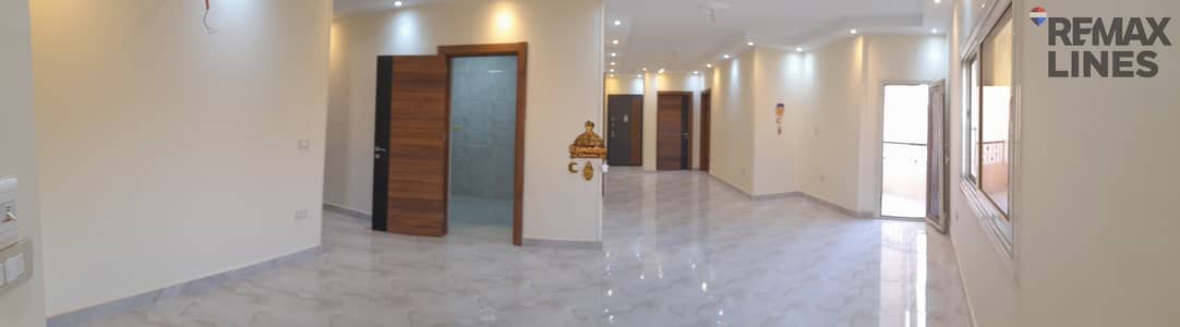 Apartment 165 sqm for sale in El-Shorouk, Gate 2, Suez Road, Area Eight, Panorama Bahri, Super Lux finishing for residency, 3 rooms, 2 bathrooms, elevator, first owner. Apartment 165 sqm for sale in El-Shorouk, Gate 2, Suez Road, Area Eight, Panorama Bahri, Super Lux finishing for residency, 3 rooms, 2 bathrooms, elevator, first owner.